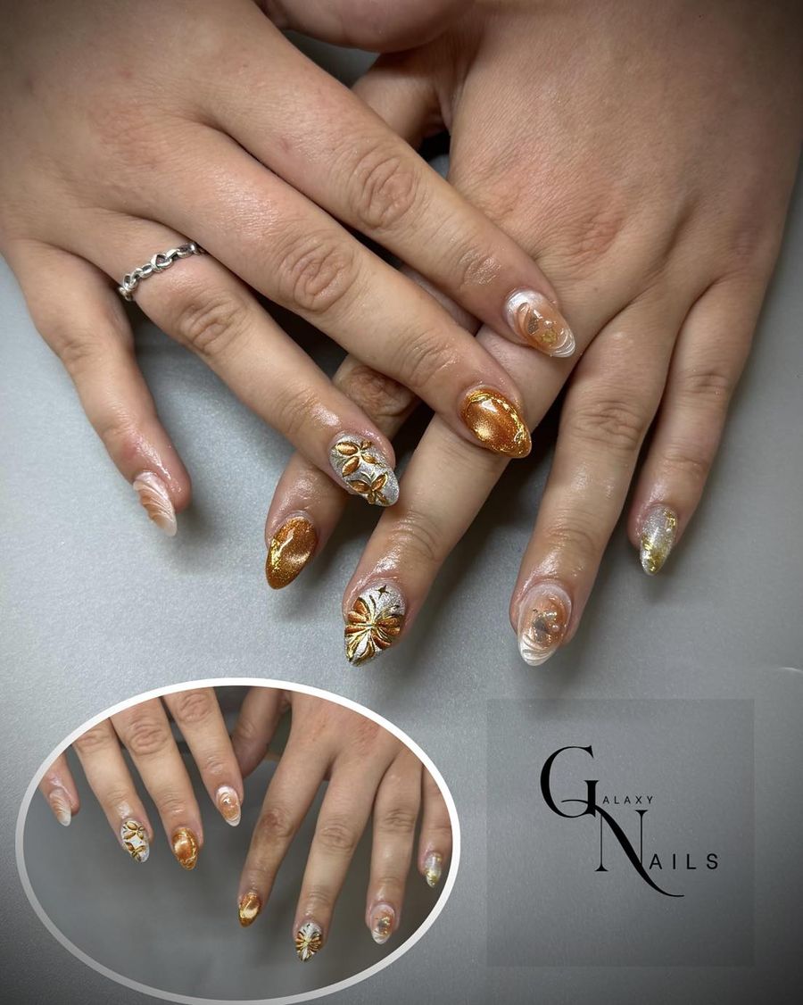 Gold 3D florals